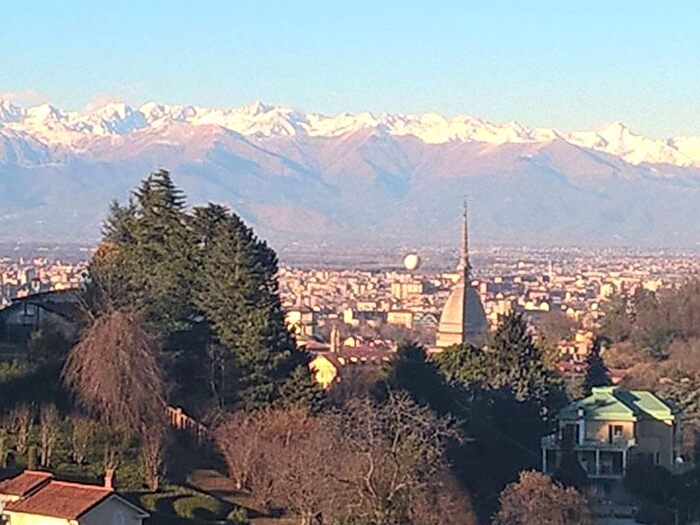 Casa trilocale in affitto in Strada del Ponte Verde, Colle della Maddalena, Torino