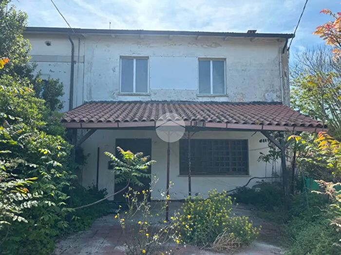 Appartamento quadrilocale in vendita in Via del Bersaglio, Fano