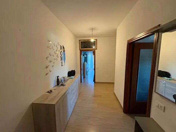 Appartamento trilocale in vendita in Piazza Don Giuseppe Andreoli, San Possidonio