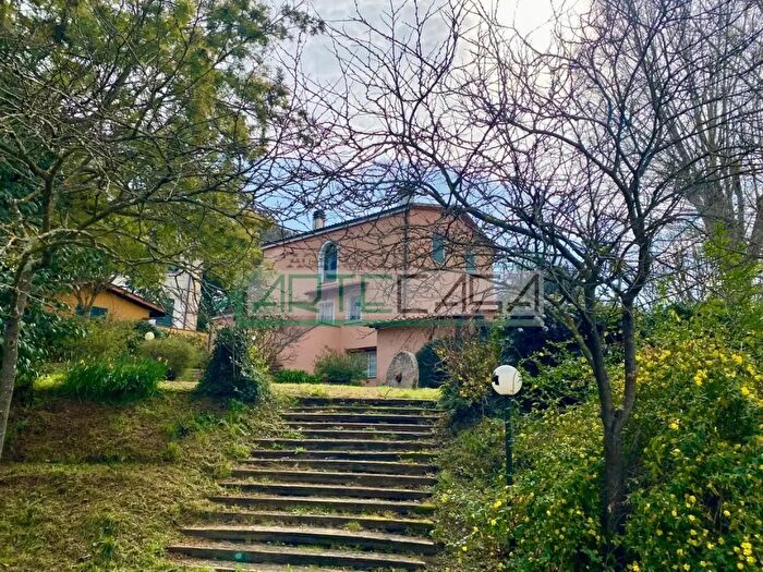 Casa con 6 locali in vendita in Crespina Lorenzana