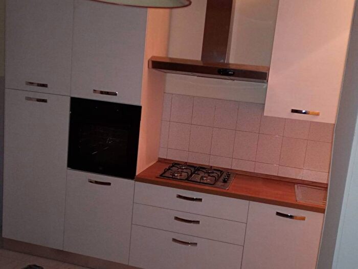 Appartamento trilocale in affitto in Via Tescione Gennaro, Ospedale, Caserta