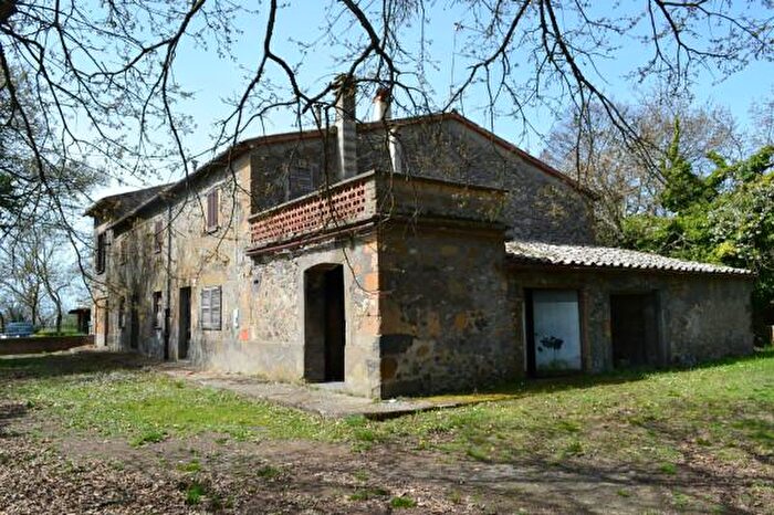 Casa con 6 locali in vendita in Orvieto