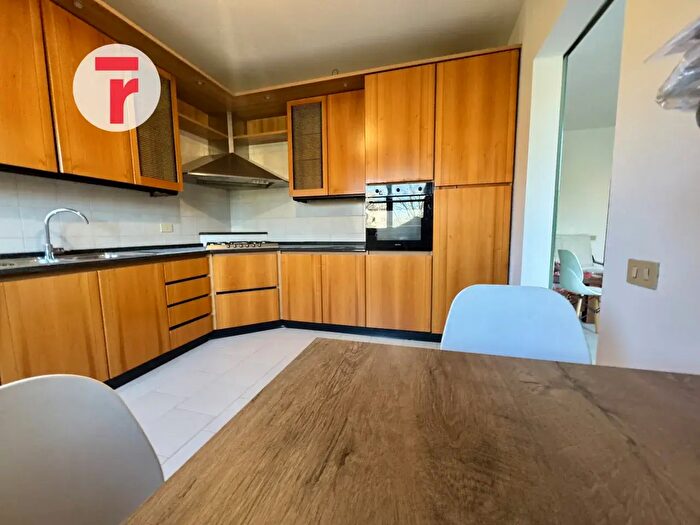 Appartamento quadrilocale in affitto in Via Luxardo, Padova