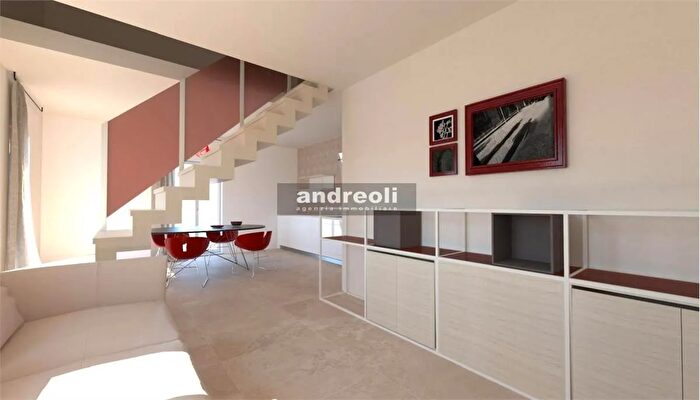 Casa quadrilocale in vendita in Jesi