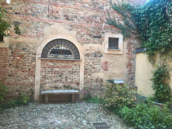 Appartamento bilocale in affitto in corso Cairoli, Via della Rocca, Torino