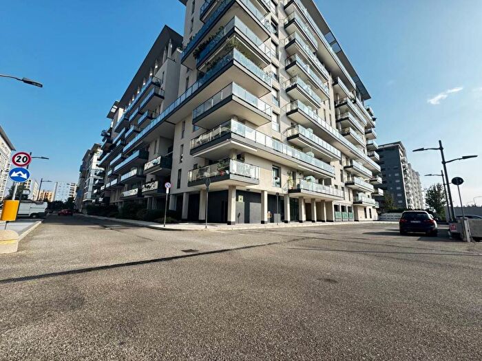 Case in Vendita e in Affitto - 3