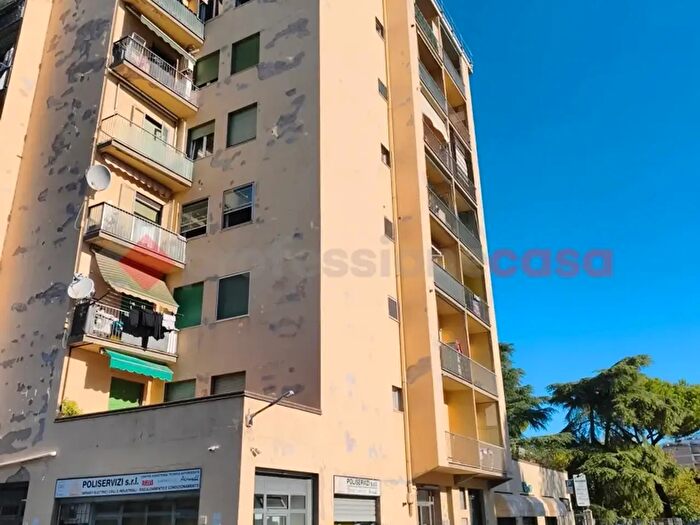 Appartamento bilocale in vendita in Via Franchetti, Firenze