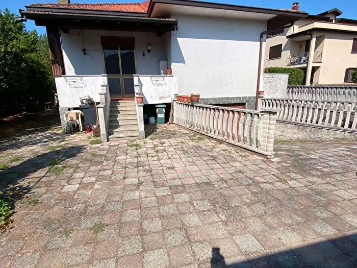Casa quadrilocale in vendita in Corso Umberto I, Gambolo'