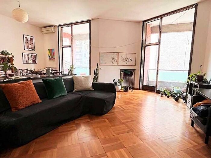 Appartamento con 5 locali in affitto in via Vigoni, Quadronno Crocetta, Milano