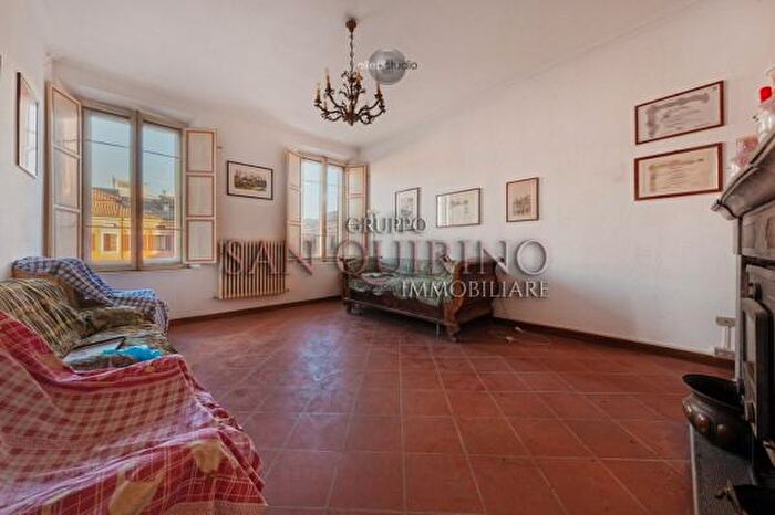 Appartamento con 5 locali in vendita in Piazza Martiri Partigiani, Sassuolo