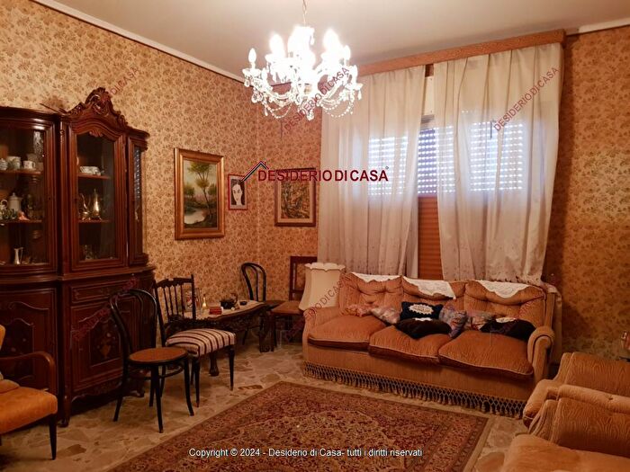 Appartamento quadrilocale in vendita in Via Palermo Termini Imerese Pa Italia, Termini Imerese