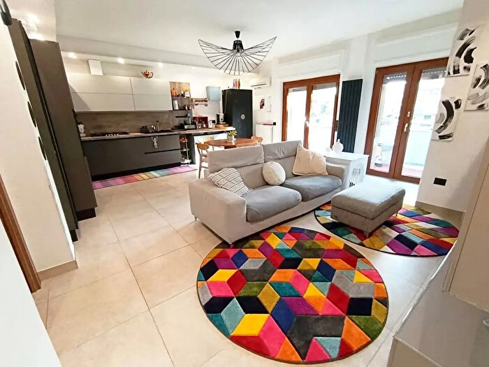 Appartamento quadrilocale in vendita in Via Labriola, Grosseto