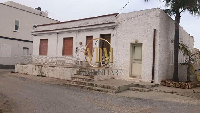 Casa con 6 locali in vendita in Marsala