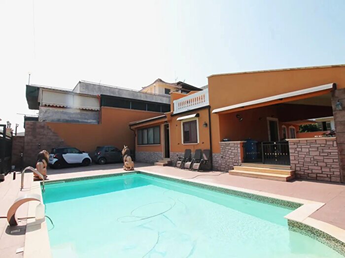 Casa con 6 locali in vendita in Via Calabrese, Ficarazzi