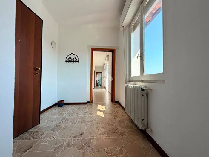 Appartamento con 5 locali in vendita in Via Luigi Reverberi, Brescia