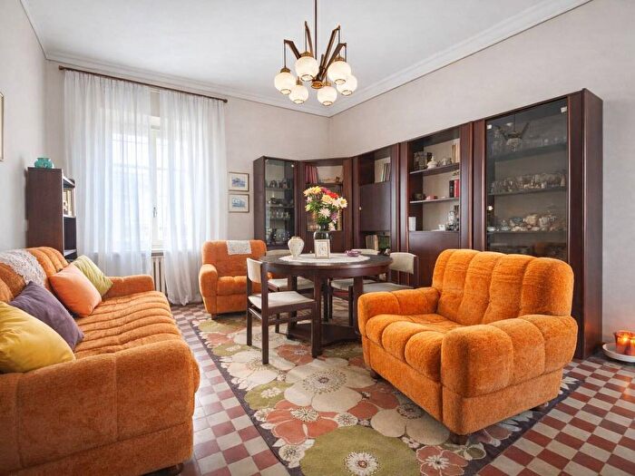 Appartamento trilocale in affitto in Ronzone Salita SantAnna, Casale Monferrato