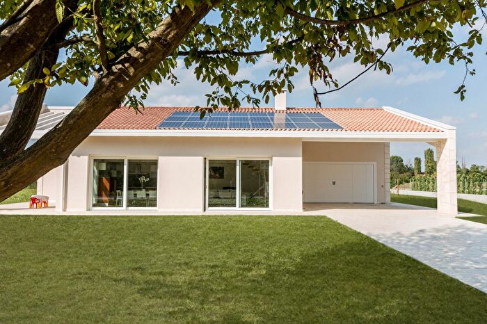 Casa in vendita in Via Biasiole, Galzignano Terme