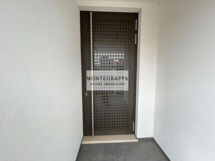 Appartamento quadrilocale in vendita in Via Giotto, Castelfranco Veneto