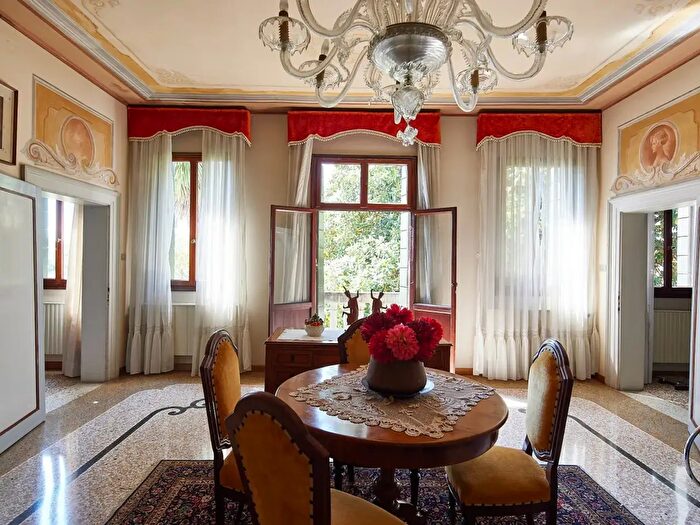 Casa monolocale in vendita in Mirano