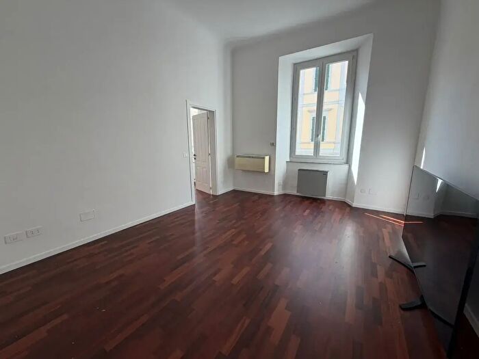 Appartamento trilocale in vendita in Corso Garibaldi, Ancona