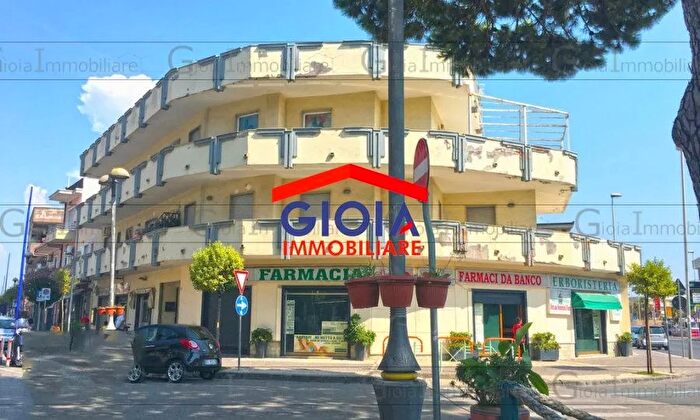 Appartamento in vendita in Viale Regina Margherita Mondragone Campania, Mondragone