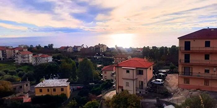 Casa quadrilocale in vendita in Via Santa Maria di Mare, Cetraro