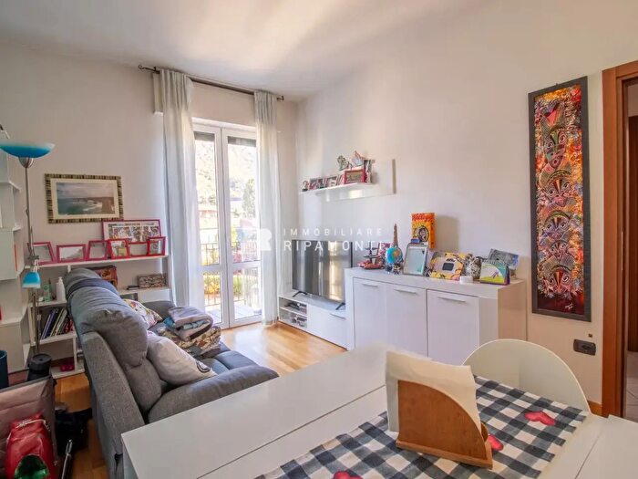 Appartamento trilocale in vendita in Via Giuseppe Mazzini, Galbiate