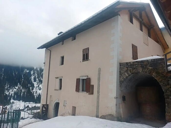 Appartamento con 7 locali in vendita in Via al Dazi, Vermiglio