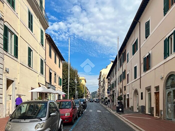 Appartamento monolocale in vendita in Appartamento Corso del Popolo, Grottaferrata