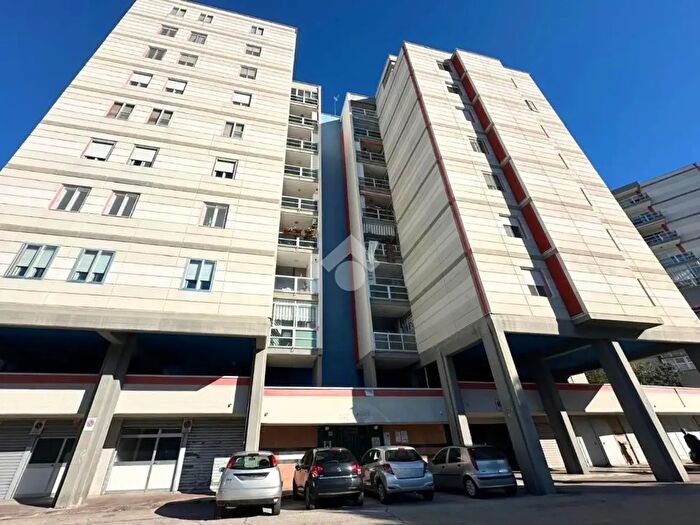 Appartamento con 5 locali in vendita in Via della Repubblica, Barletta