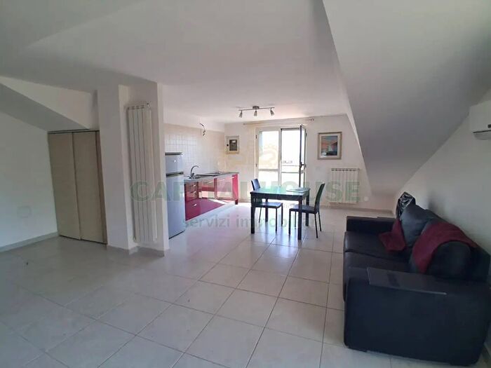 Appartamento quadrilocale in vendita in Viale Kennedy, Vitulazio