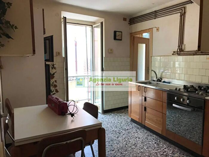 Appartamento con 5 locali in vendita in Via Matteotti, Perinaldo