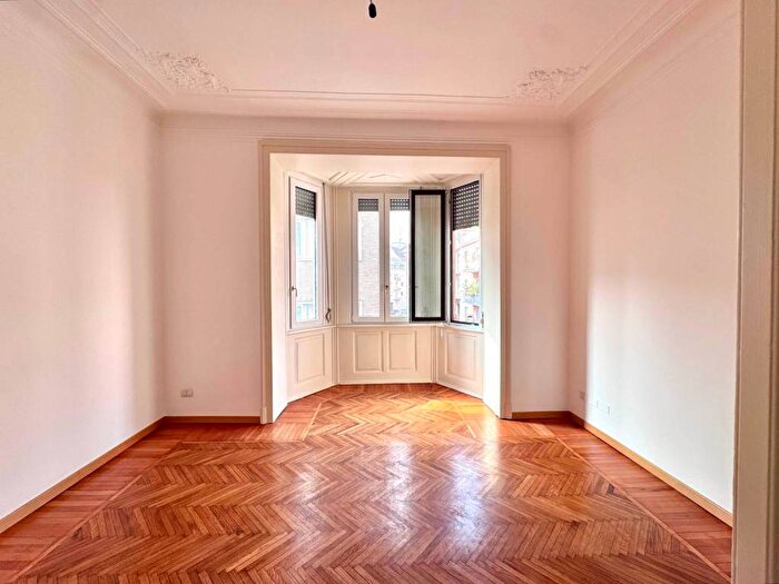 Appartamento quadrilocale in affitto in Via Giambattista Vico, San Vittore, Milano