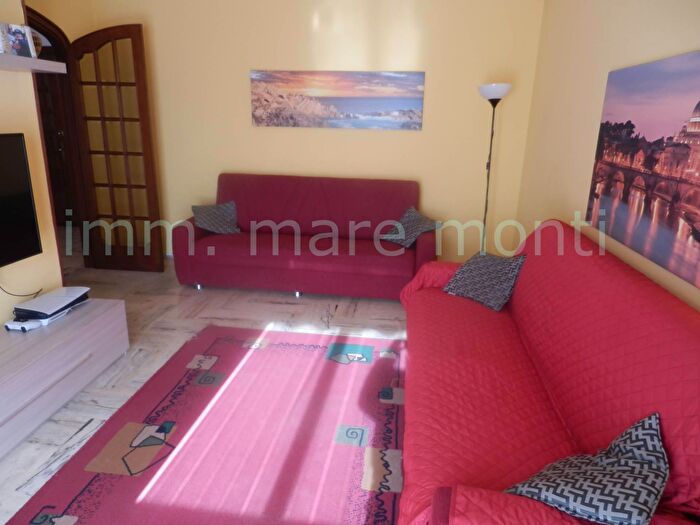 Appartamento quadrilocale in vendita in Via La Rusca, Savona