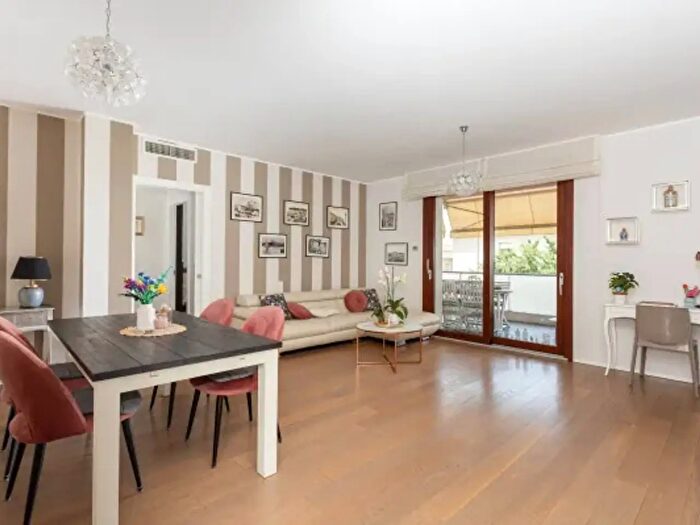 Appartamento quadrilocale in vendita in Via Bari, Cagliari