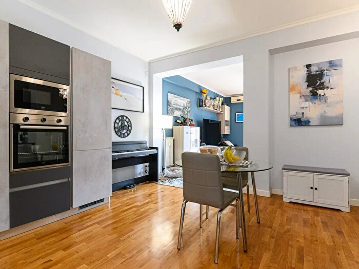 Case in Vendita e in Affitto - 3