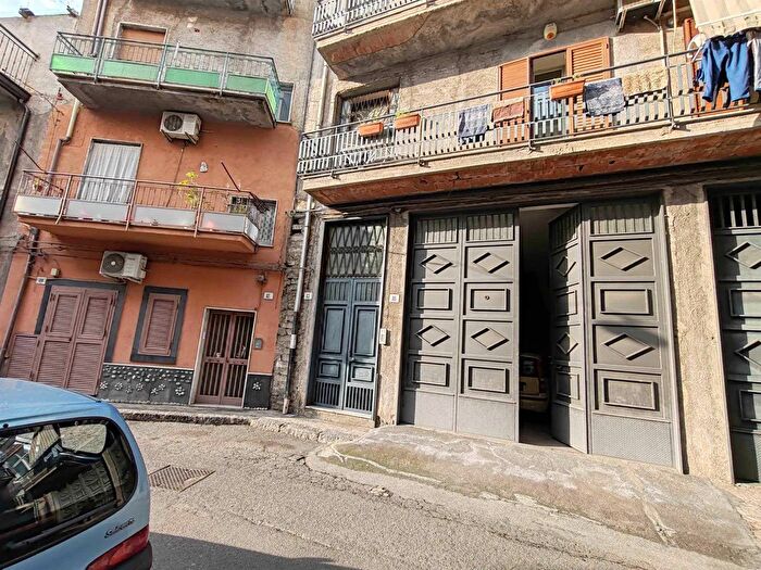 Appartamento con 5 locali in vendita in Paterno