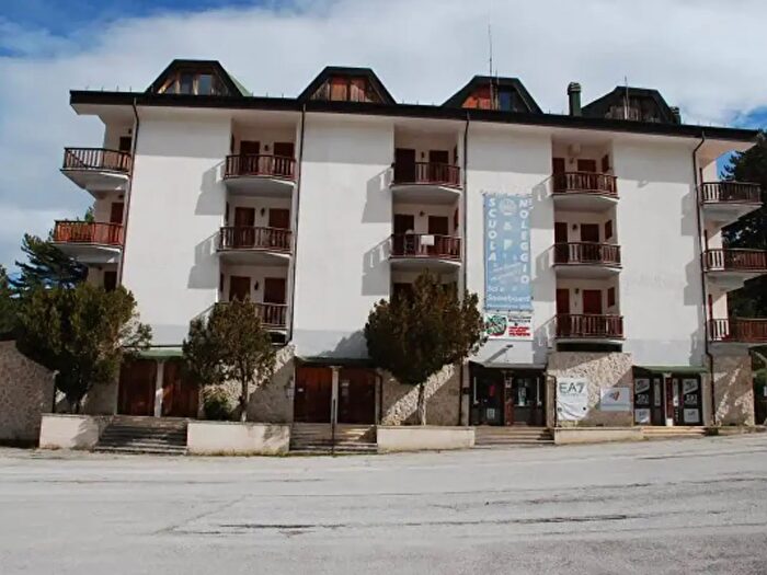 Casa bilocale in vendita in Piazzale Belvedere degli Sciatori, Pescocostanzo