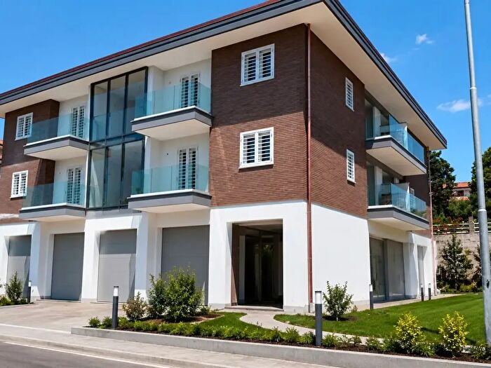Appartamento bilocale in vendita in Via Romania, Albano Laziale