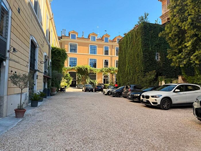Casa bilocale in affitto in Via Margutta, Piazza del Popolo, Roma