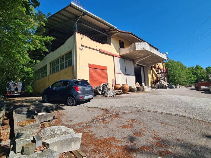 Casa con 6 locali in affitto in Contrada Pianella, Sassinoro