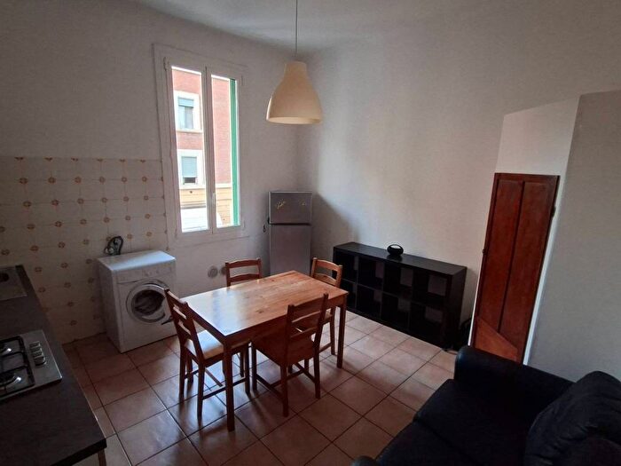 Appartamento trilocale in affitto in Saffi, Bologna