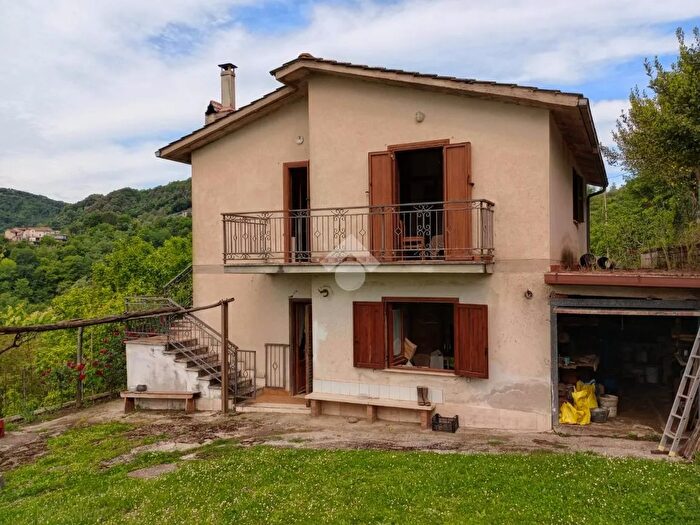 Casa con 5 locali in vendita in Località Vaccarecce, Bellegra