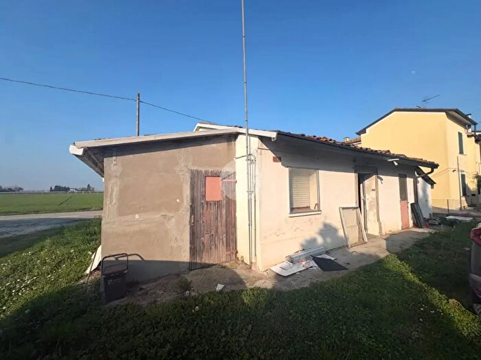 Casa quadrilocale in vendita in Via Palavese, Ravenna