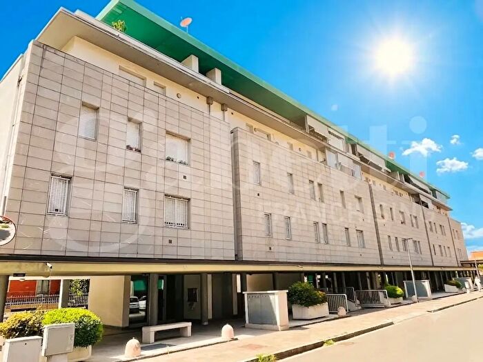 Appartamento con 5 locali in vendita in Via Dante, Zola Predosa