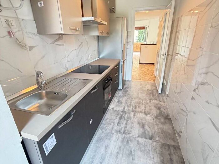 Appartamento trilocale in affitto in Via Pietro Colletta, Porta Romana Medaglie d'Oro, Milano