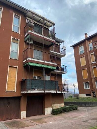 Appartamento bilocale in affitto in Via del Castano, Centro, Besana in Brianza