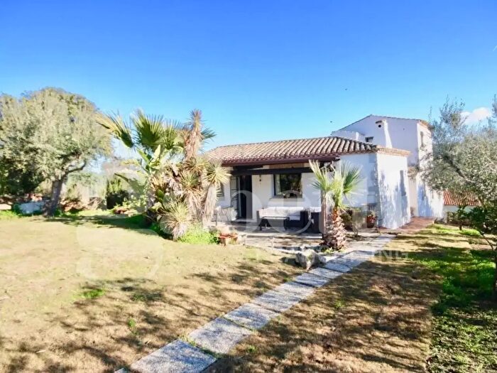 Casa con 5 locali in vendita in Via Baronia, Loiri Porto San Paolo