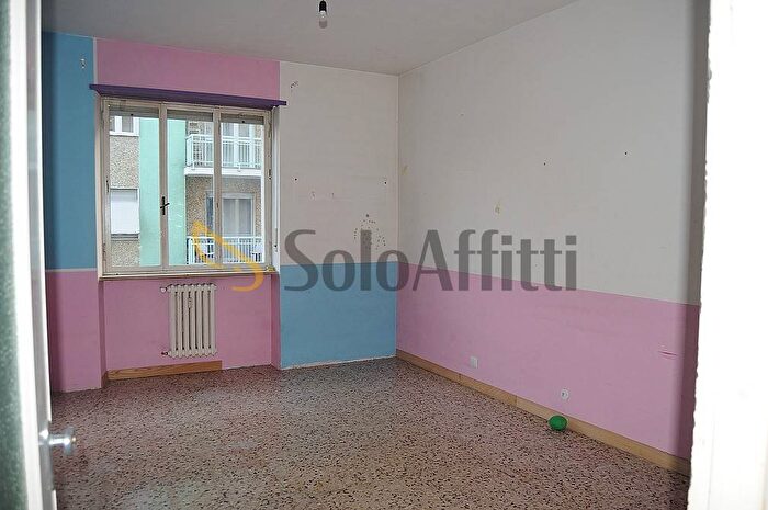 Appartamento trilocale in affitto in Via Montello, Settimo Torinese