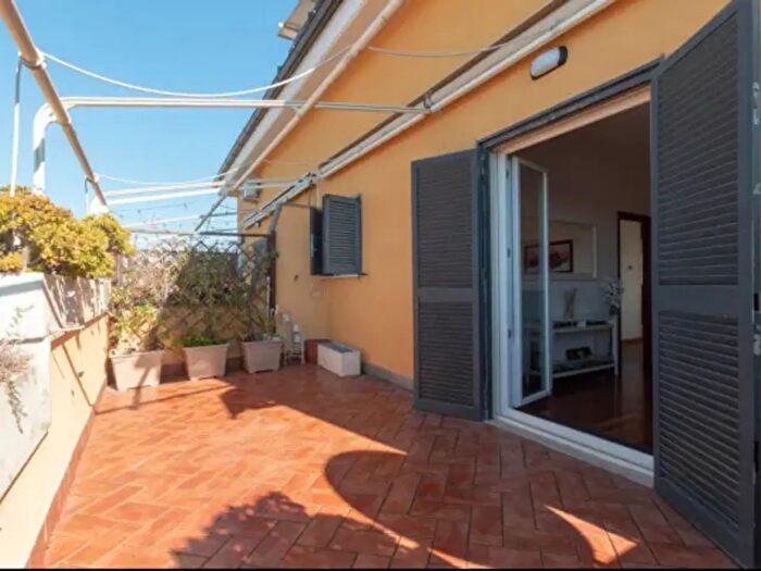 Appartamento quadrilocale in vendita in Via Gabriella degli Esposti, Roma